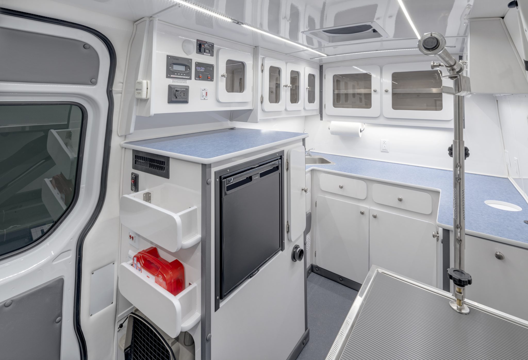 Supreme Well Pet Vet Sprinter Van Wag'n Tails Mobile Conversions